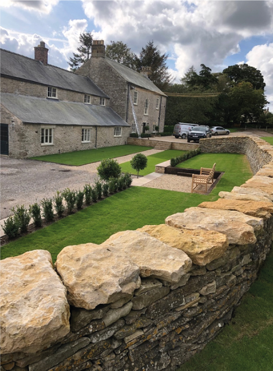 Office with an ornage look